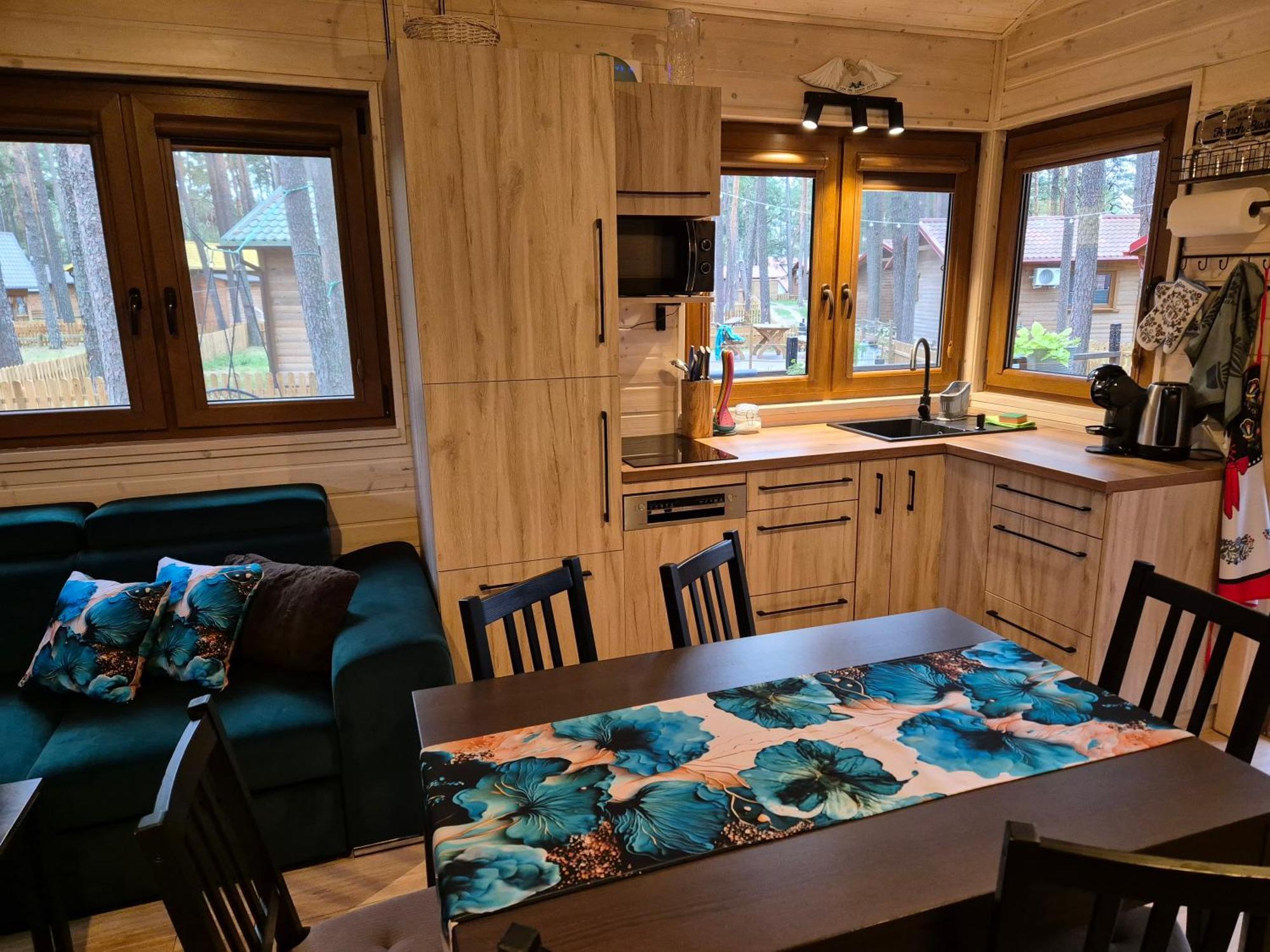 Dzik W Zagrodzie Hotel Borsk Buitenkant foto
