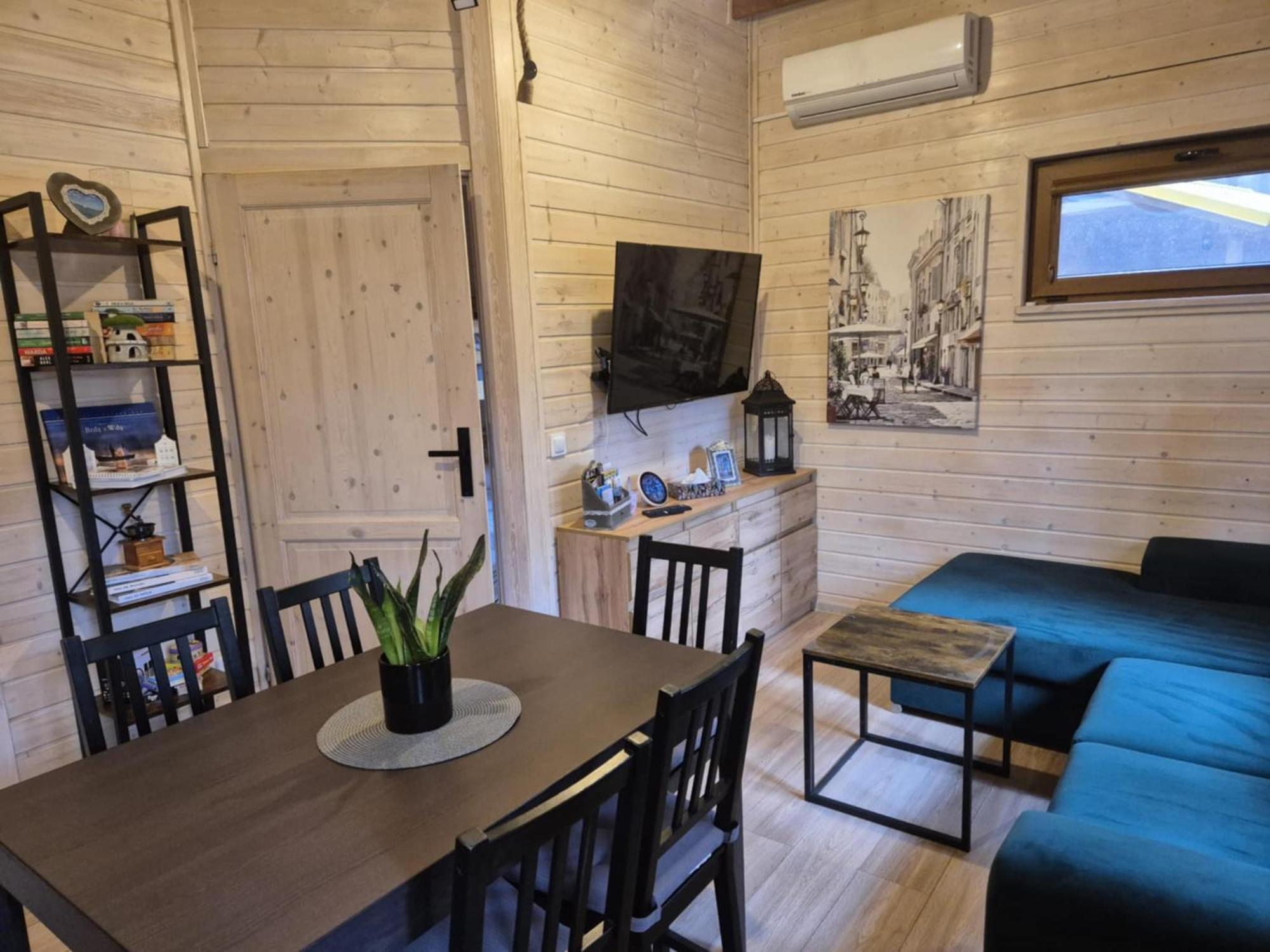 Dzik W Zagrodzie Hotel Borsk Buitenkant foto
